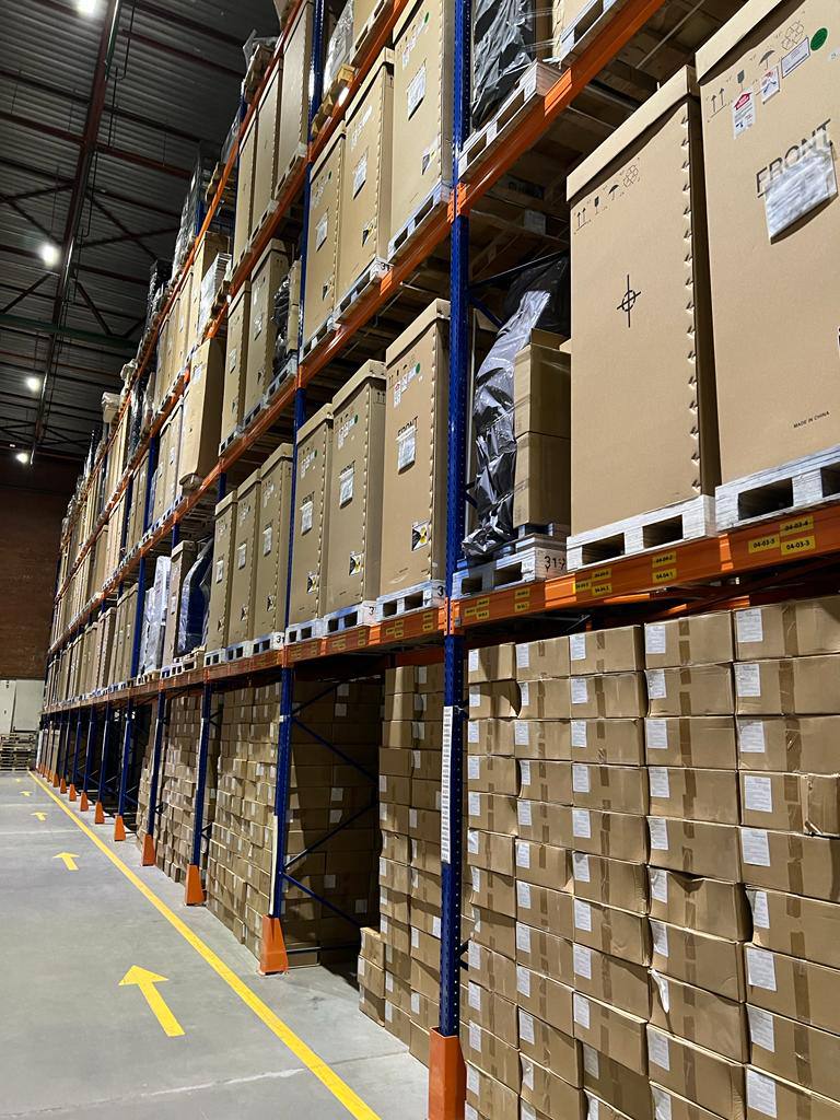 Склады компании АТМ АЛЬЯНС в Казани и Горном Щите (Екатеринбург)