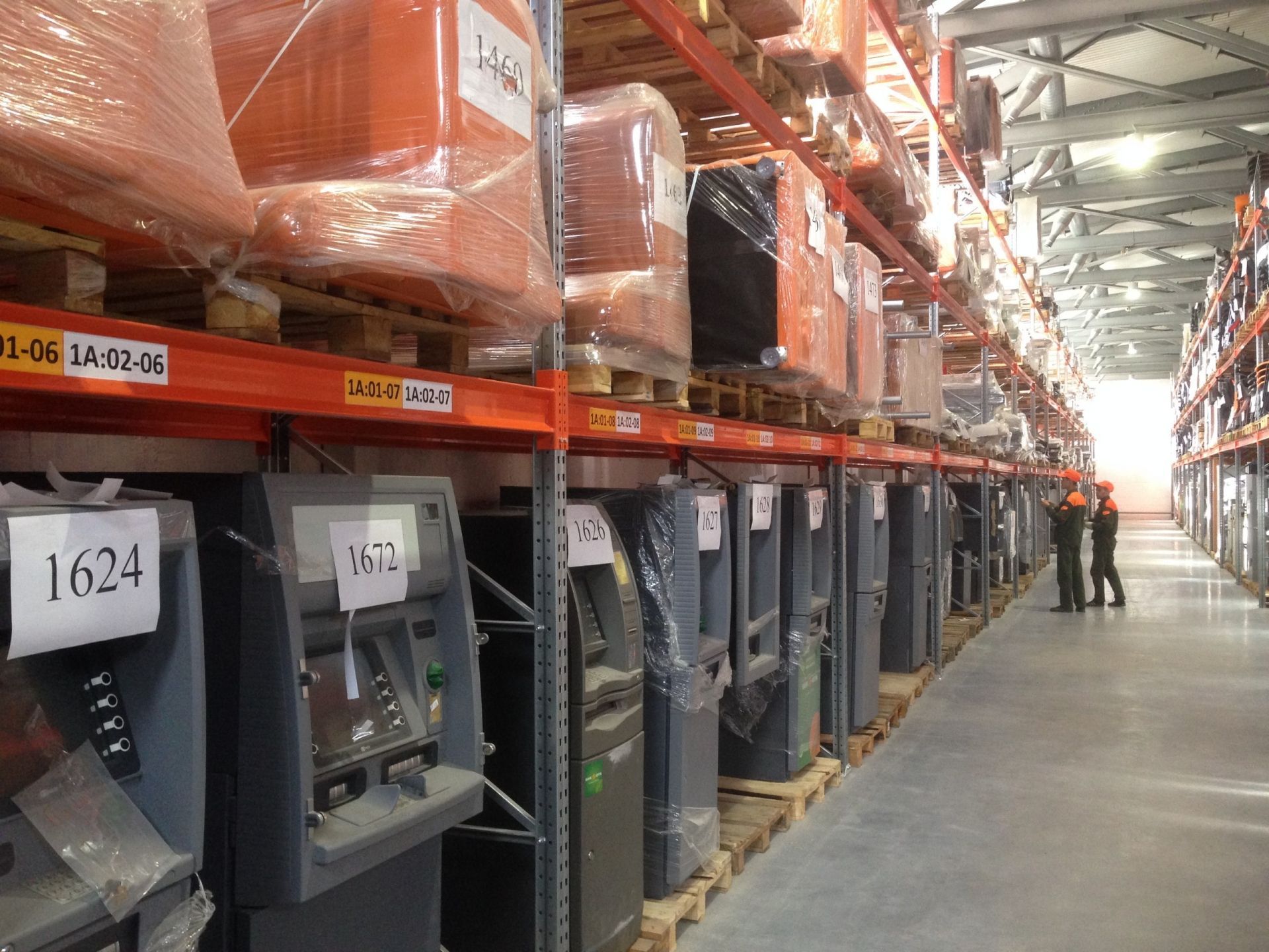 Современные склады компании АТМ АЛЬЯНС в Казани и Горном Щите (Екатеринбург)